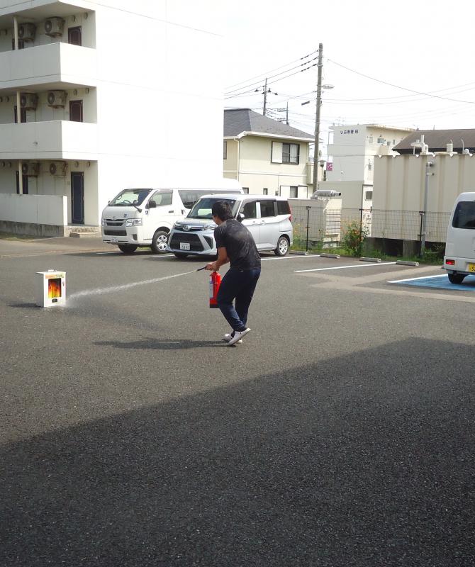 水消火器訓練です